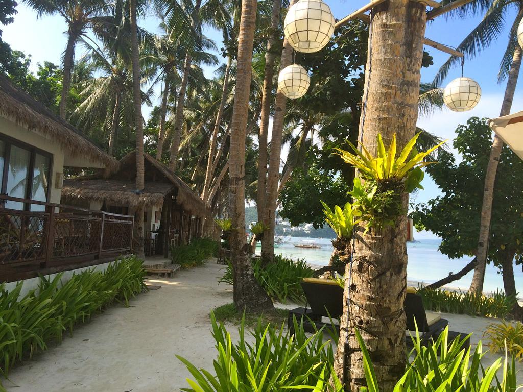 Rieseling Boracay Beach Resort Balabag  Exterior photo