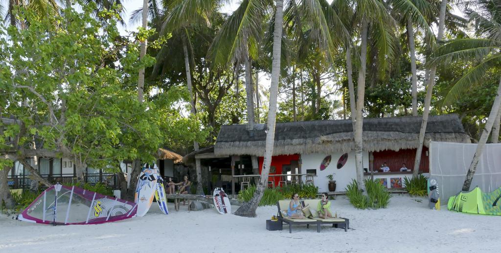 Rieseling Boracay Beach Resort Balabag  Exterior photo