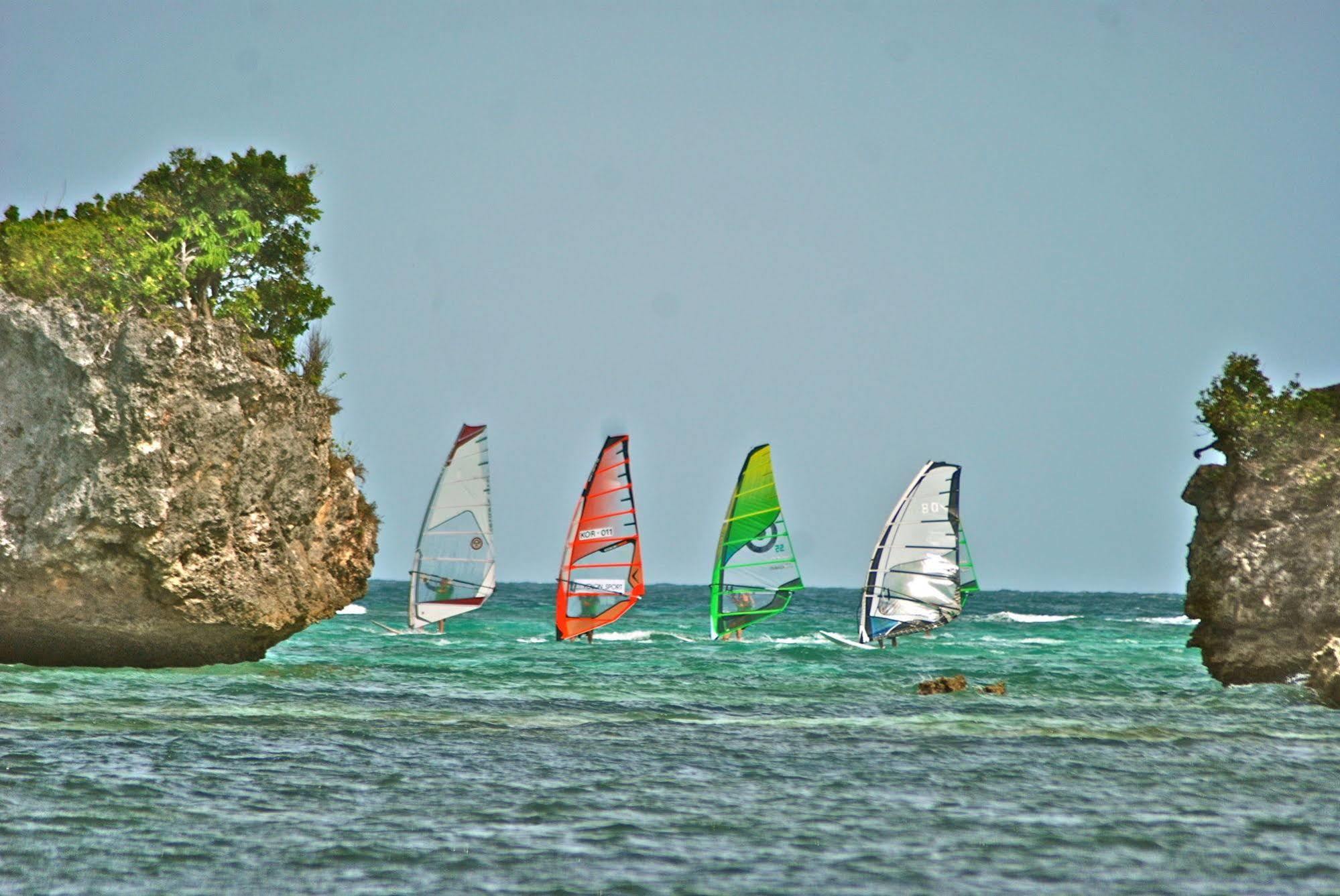 Rieseling Boracay Beach Resort Balabag  Exterior photo